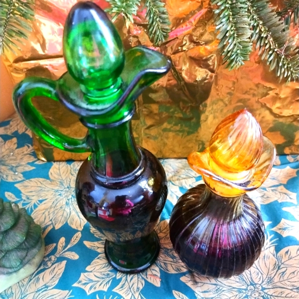 Vintage 2 Avon Bath Oil Set